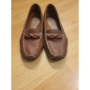 L.L. Bean Brown Leather Loafers Vibram Soles 9.5 M Slip On